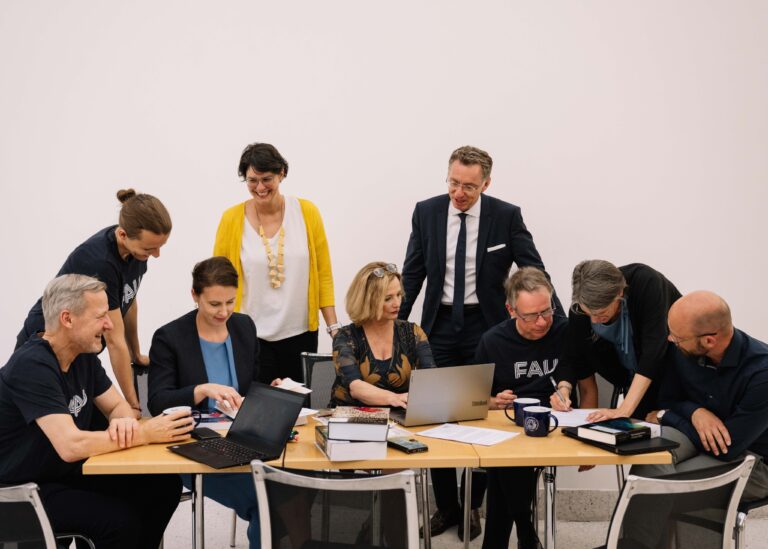 FAU cluster “TransFORming HUMAN RIGHTS” passes first hurdle in the Excellence Strategy!